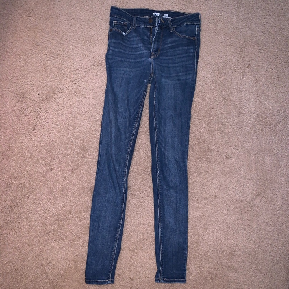 Old Navy rockstar jeans.